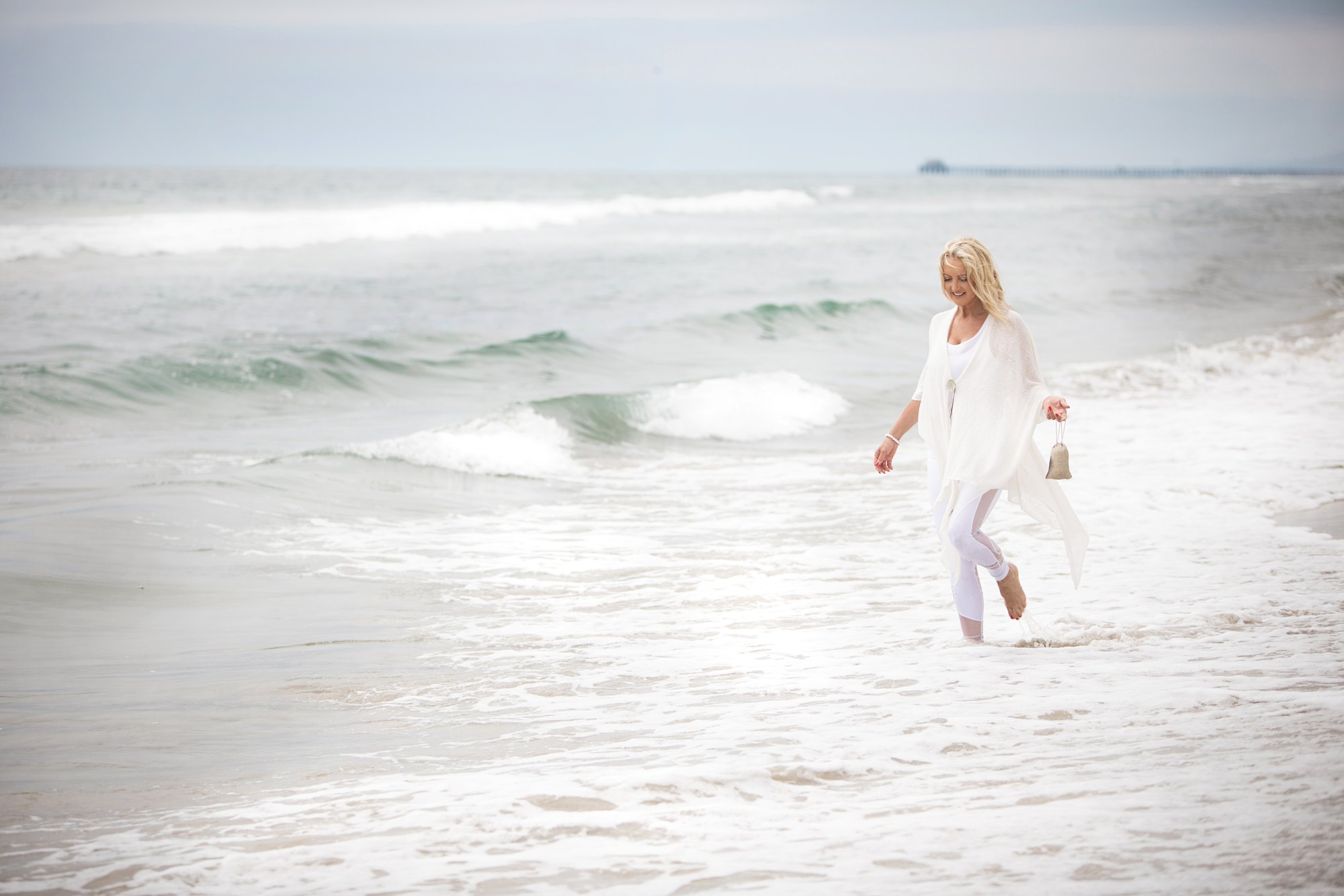 Anna Kristina Göransson vid havet, Carlsbad, Kalifornien